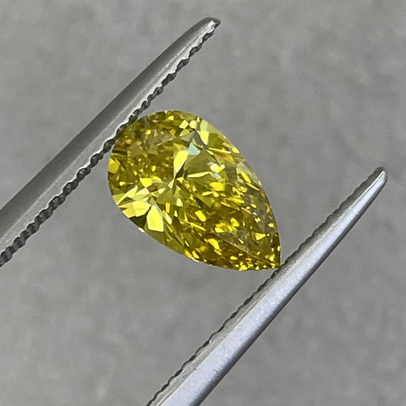 CERTIFIED 7.27 Ct Earth-Mined Natural yellow Diamond pear LOOSE VVS1/ 17.5 mm
