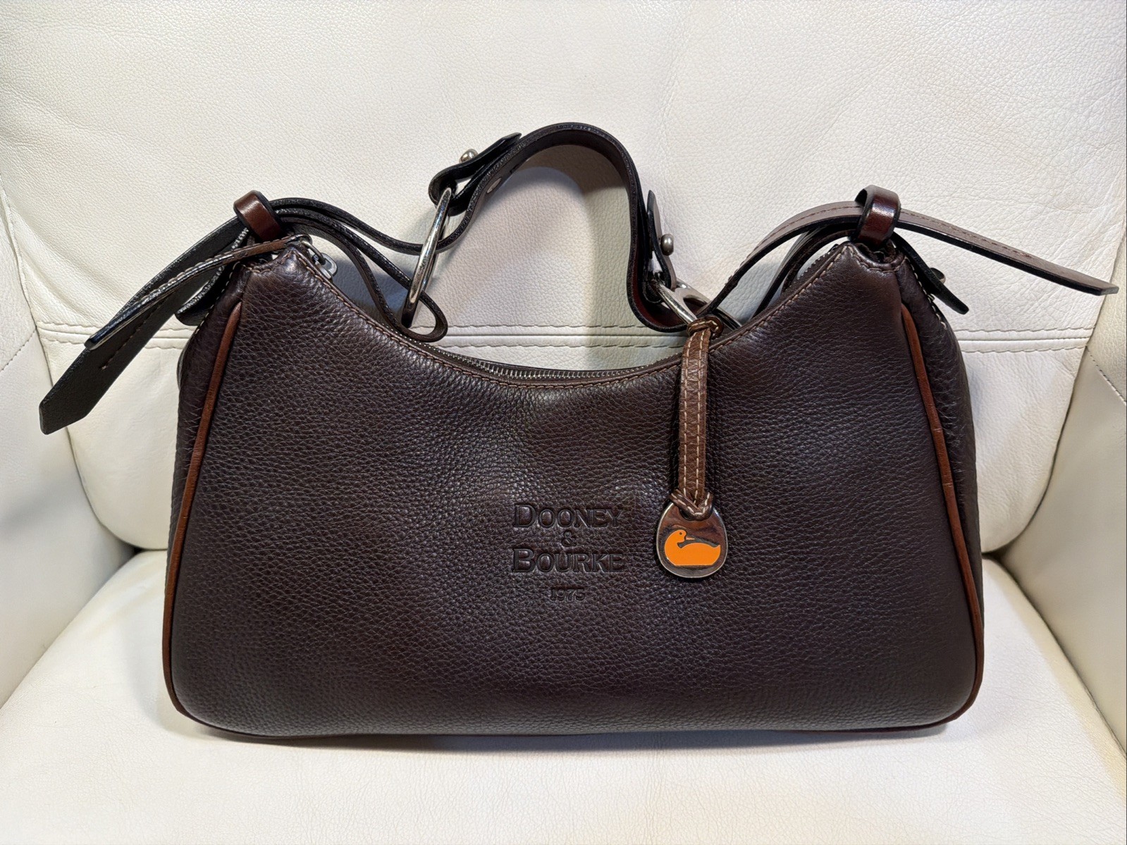 Vintage Dooney & Bourke USA Brown Pebbled Leather Hobo Shoulder Bag Vintage Dooney & Bourke USA Brown Pebbled Leather Hobo Shoulder Bag