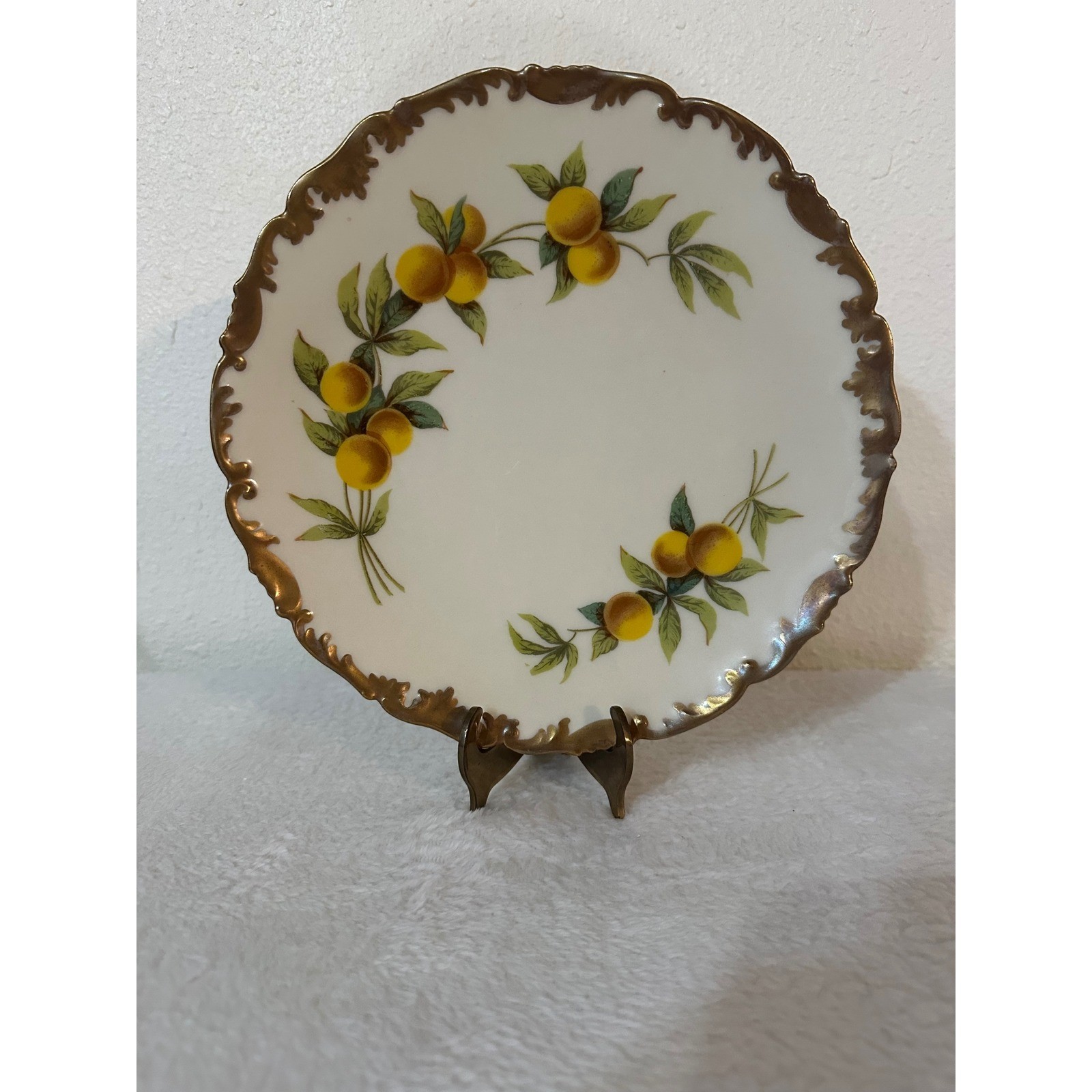 T&V Limoges France Hand Painted Orange Citrus Plate Gold Gilt Greenleaf & Crosby T&V Limoges France Hand Painted Orange Citrus Plate Gold Gilt Greenleaf & Crosby