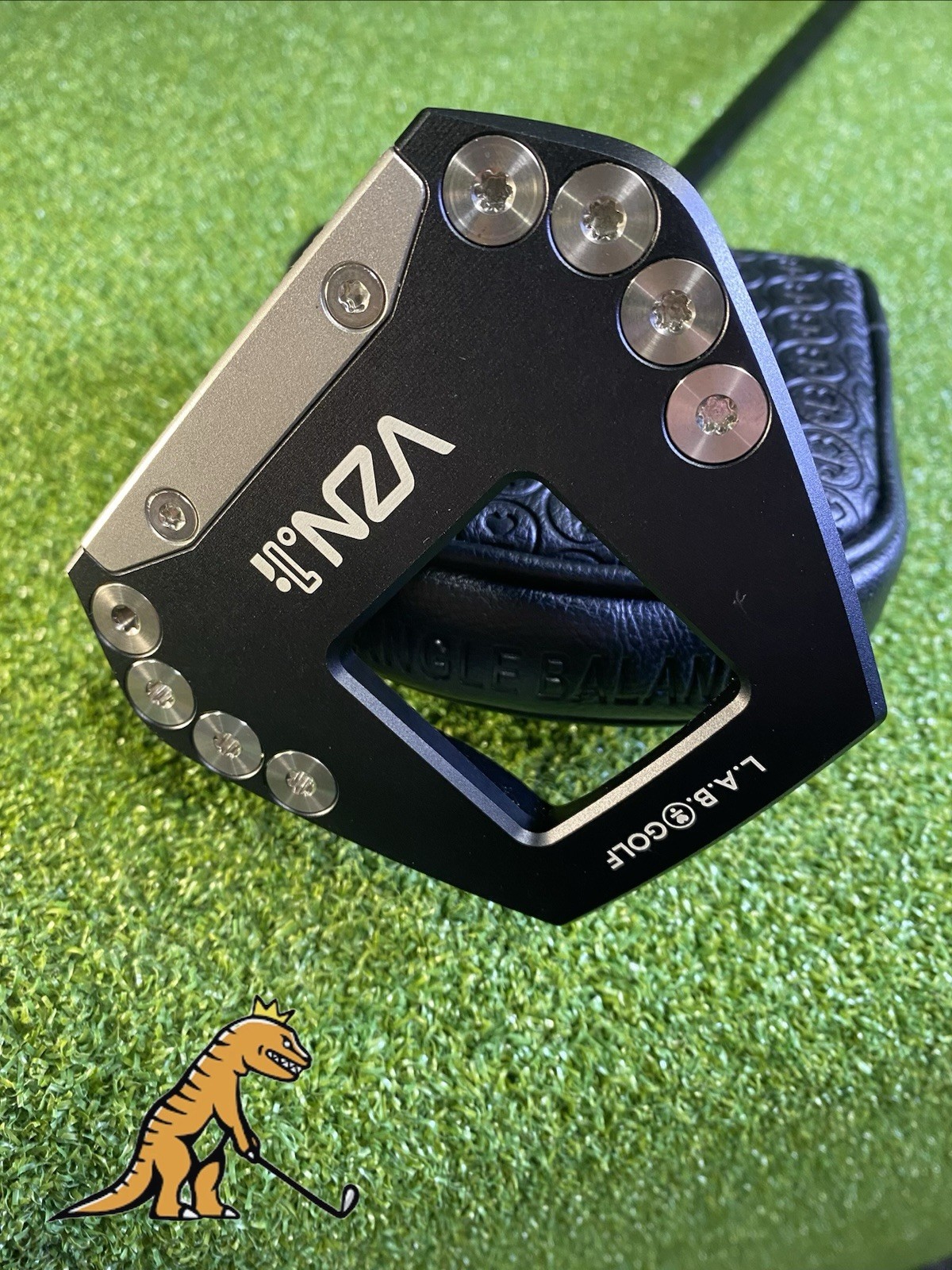L.A.B. Golf VZN.1i 35” Mallet Putter + HC 70* Lie L.A.B. Golf VZN.1i 35” Mallet Putter + HC 70* Lie