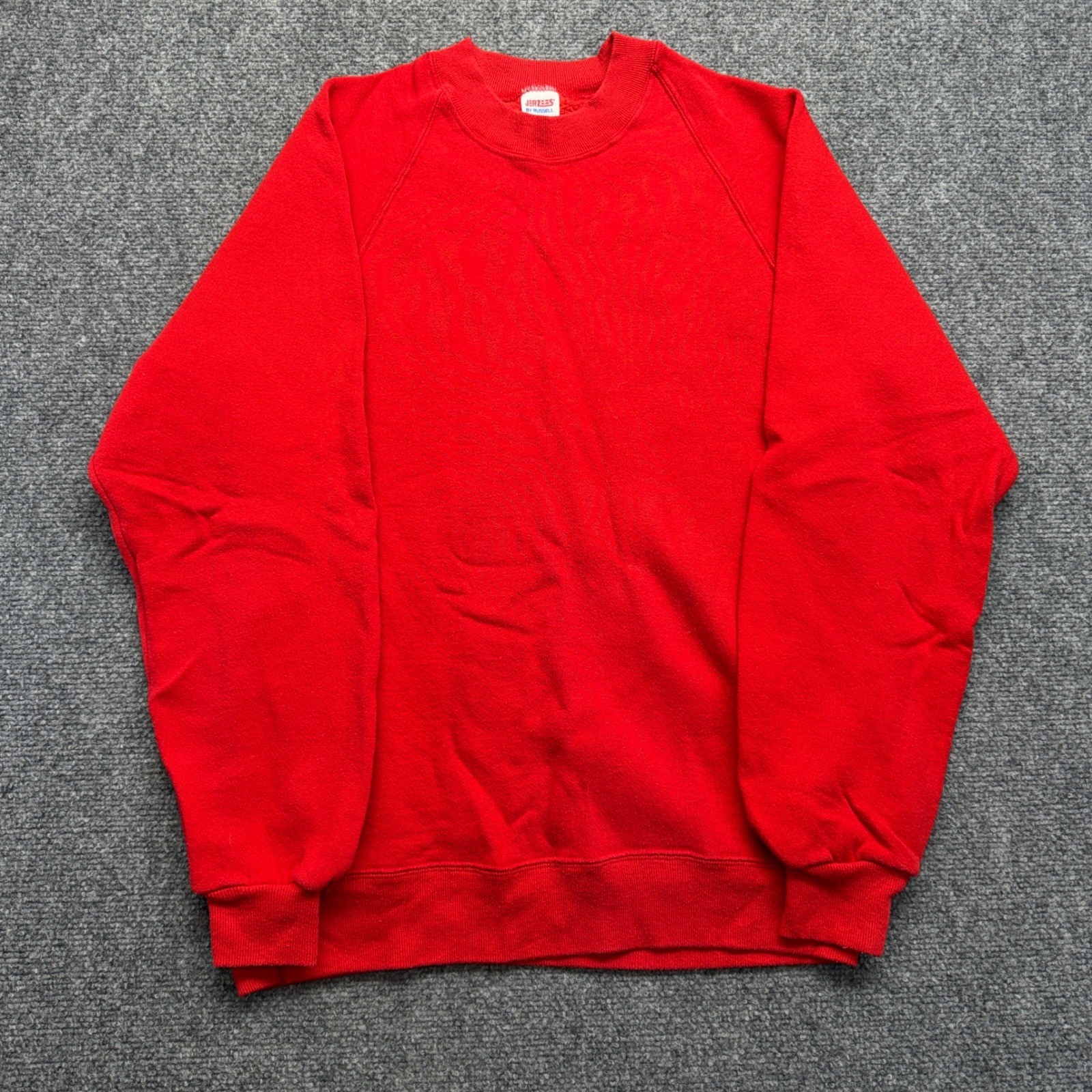 Vintage Jerzees by Russell Red Crewneck Sweatshirt Mens Medium Made in USA 1613 Vintage Jerzees by Russell Red Crewneck Sweatshirt Mens Medium Made in USA 1613