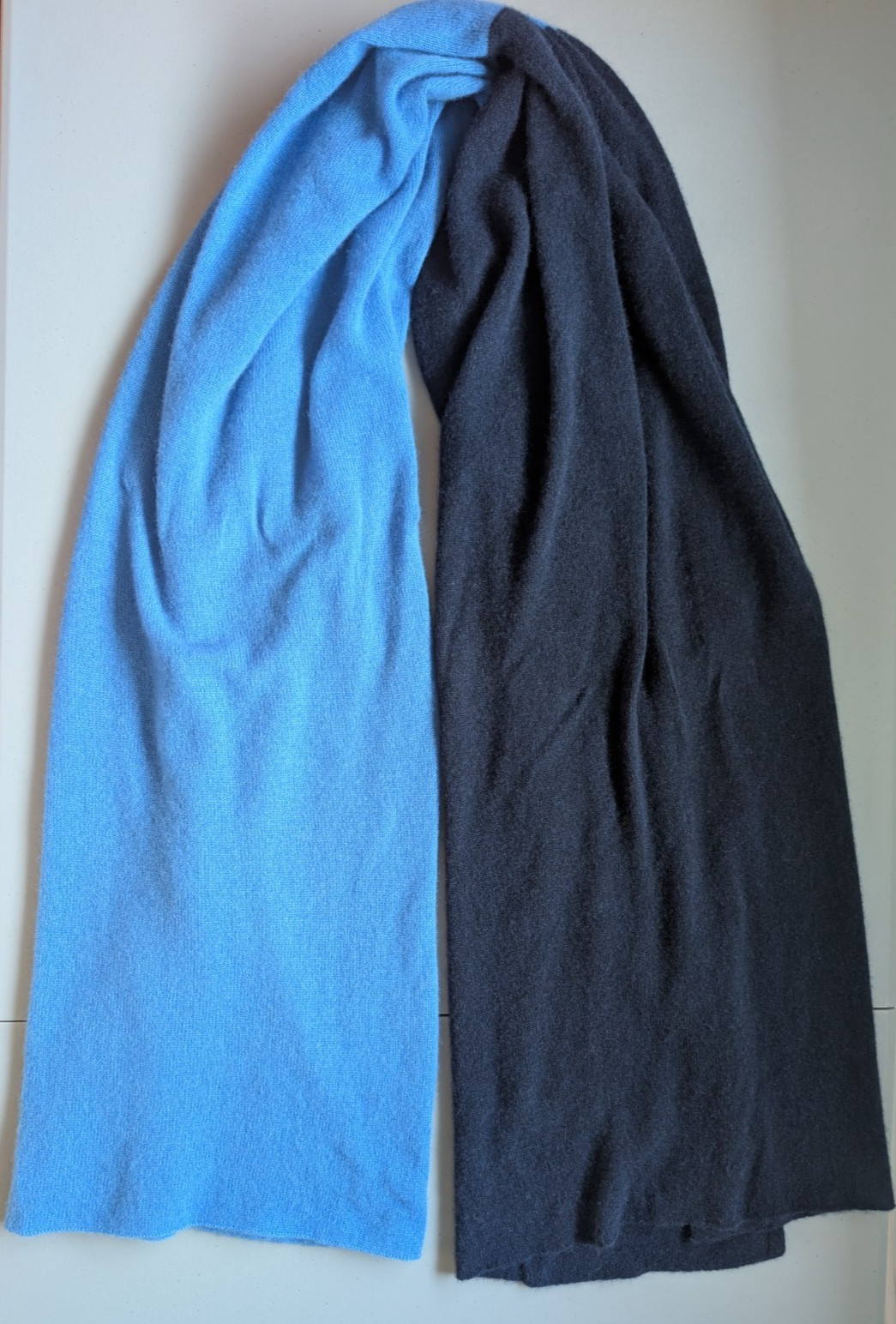 NWOT White + Warren Colorblocked Cashmere Travel Wrap Blue Black 81\'\' x 36\'\' NWOT White + Warren Colorblocked Cashmere Travel Wrap Blue Black 81\'\' x 36\'\'