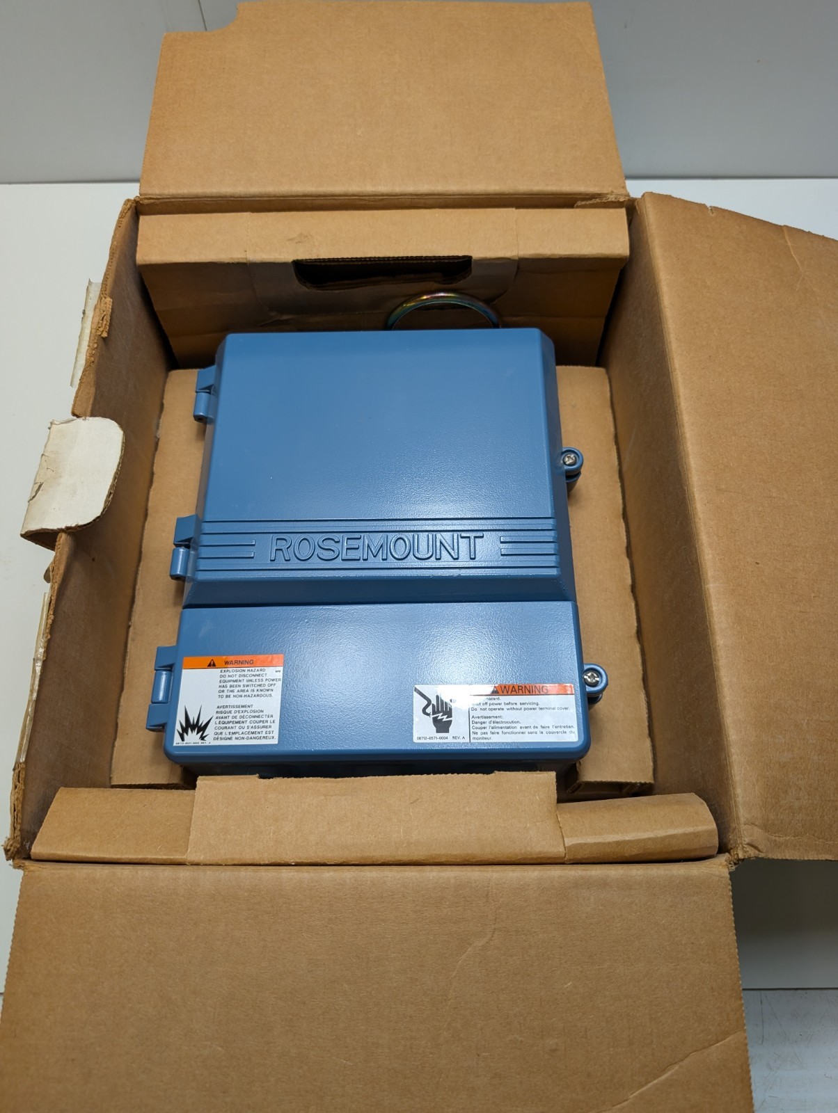 ROSEMOUNT 8712C P12N0 MAGNETIC FLOW TRANSMITTER ROSEMOUNT 8712C P12N0 MAGNETIC FLOW TRANSMITTER