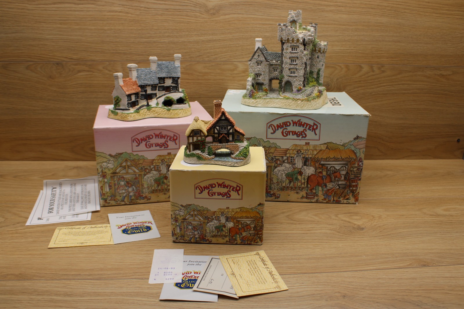 David Winter Cottages Lot 3 Miners Row O'Donovan's Castle Box COA Vintage