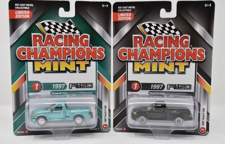 Racing Champions Mint Ford F150 set of 2 Racing Champions Mint Ford F150 set of 2