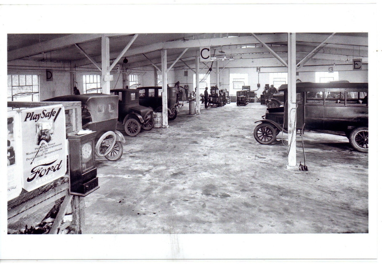 1920s Ford Garage Model T Ford Era Garage Interior Photo 1920s Ford Garage Model T Ford Era Garage Interior Photo