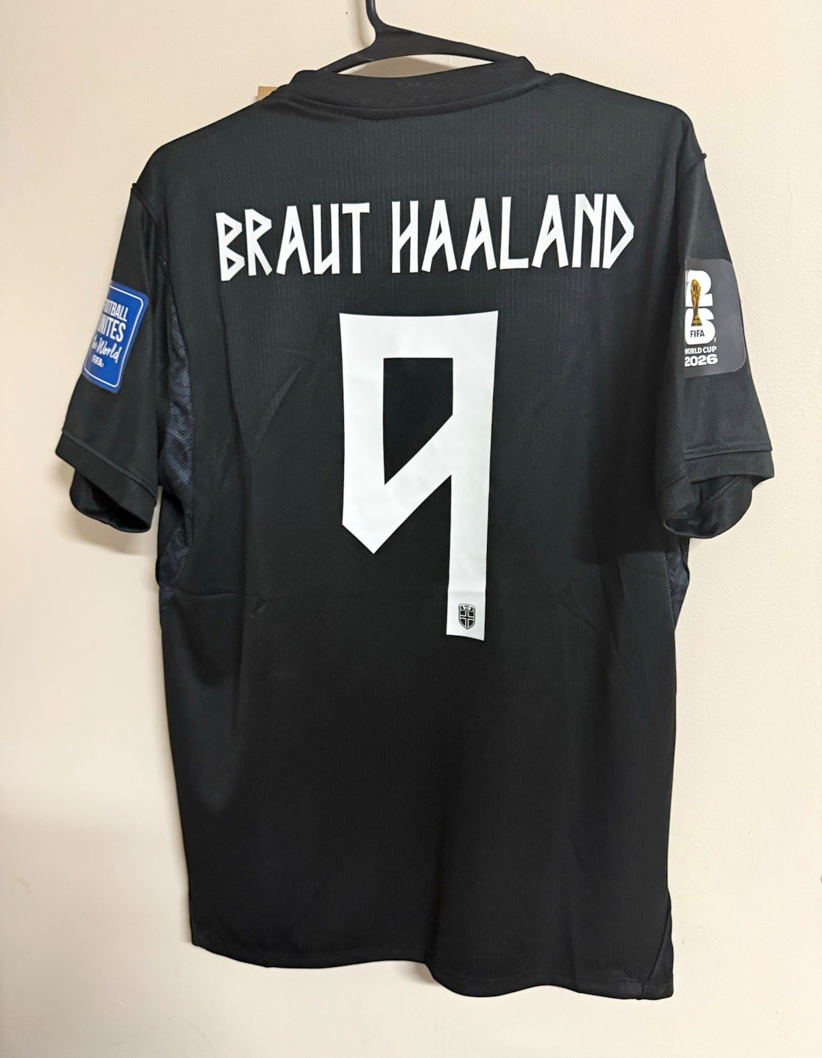 Norway National Team Braut Haaland #9 Men's Soccer Jersey Black Size S Norway National Team Braut Haaland #9 Men's Soccer Jersey Black Size S