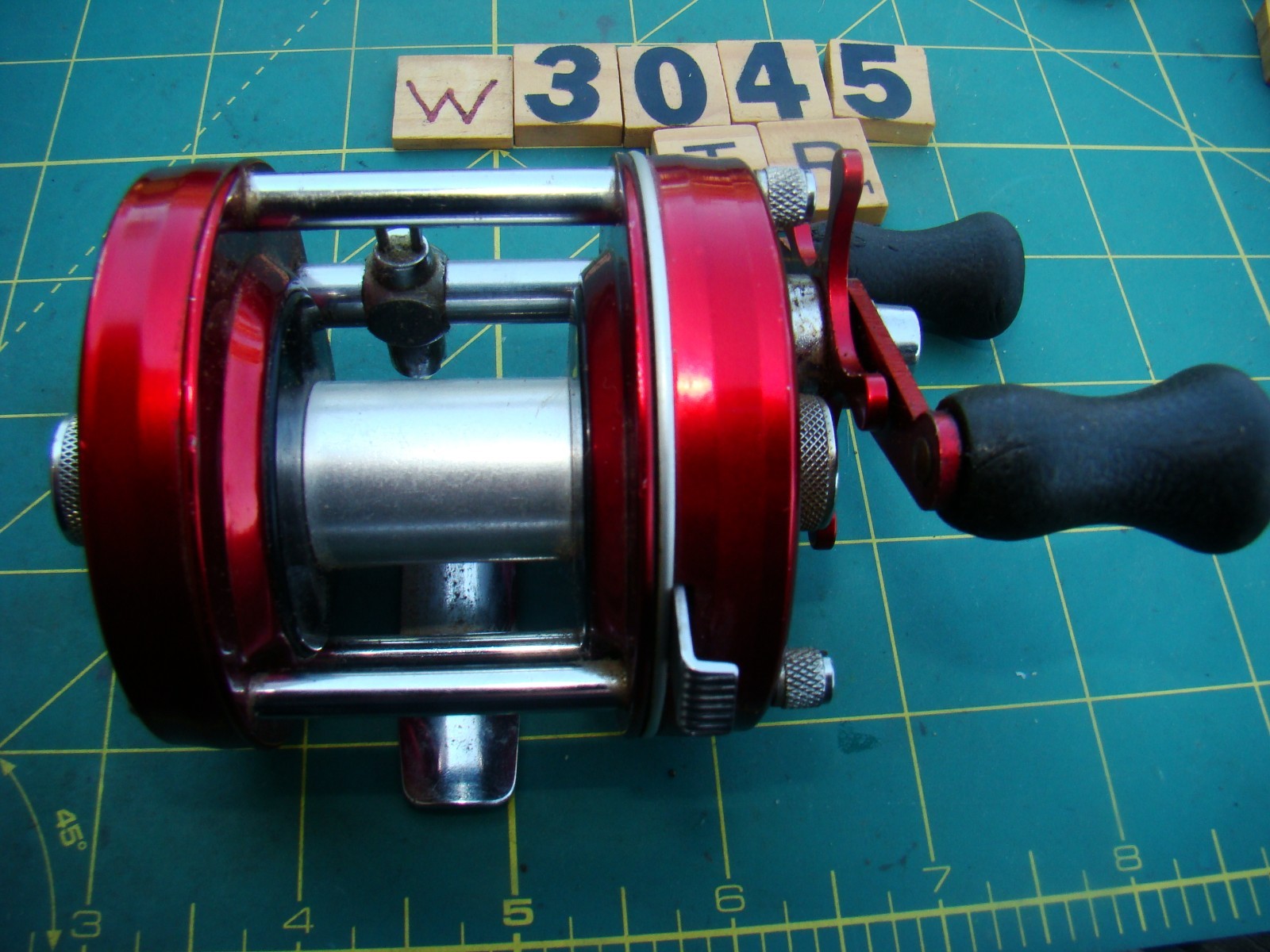 W3045 TR ABU GARCIA AMBASSADEUR 5000 NICE ONE BAITCASTER FISHING REEL W3045 TR ABU GARCIA AMBASSADEUR 5000 NICE ONE BAITCASTER FISHING REEL