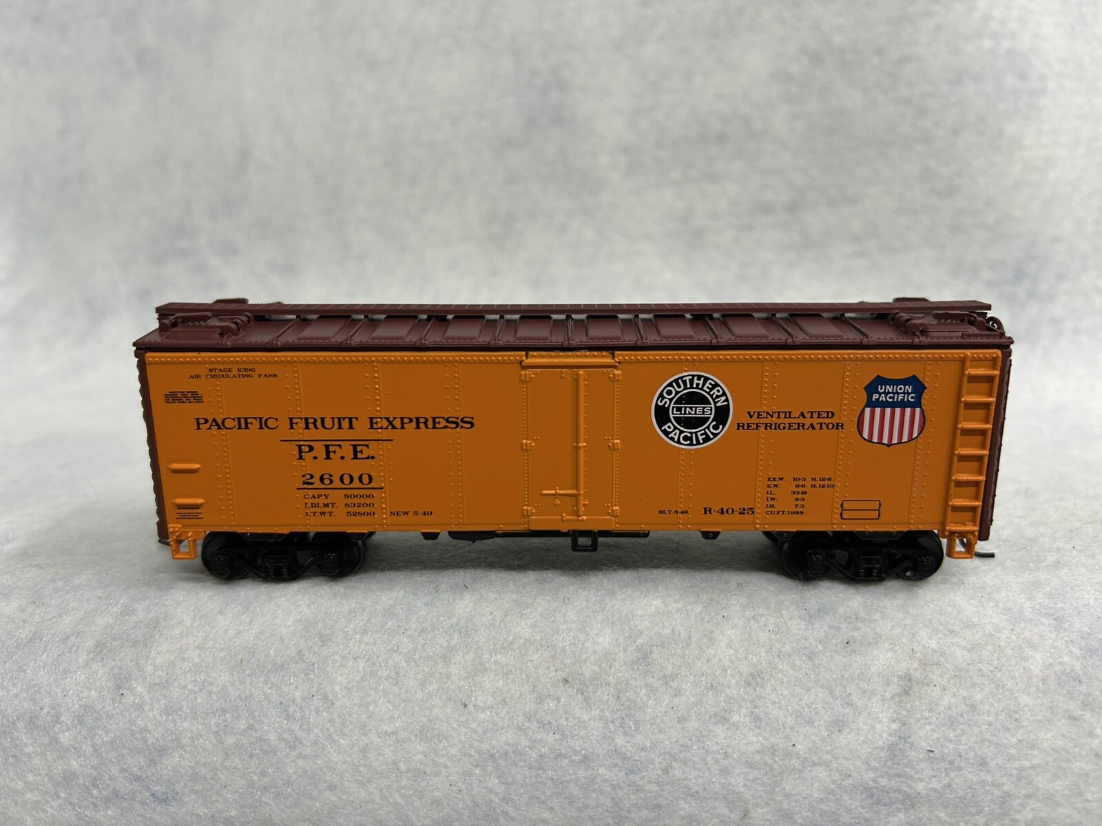 Athearn Various Rolling Reefer Cars HO(Specify Item When Ordering) Athearn Various Rolling Reefer Cars HO(Specify Item When Ordering)