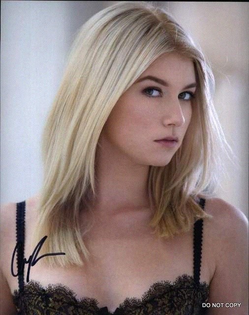 Arya Faye autographed Model RP 8x10 Photo RP0204