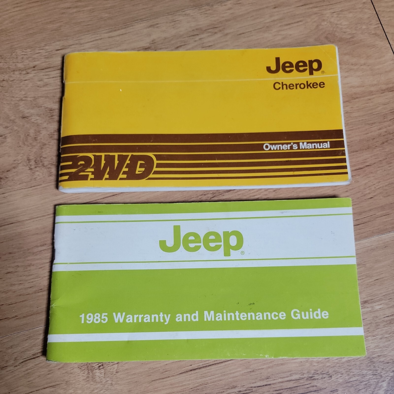 Original 1985 Jeep 2WD Cherokee Owner's Manual Original 1985 Jeep 2WD Cherokee Owner's Manual