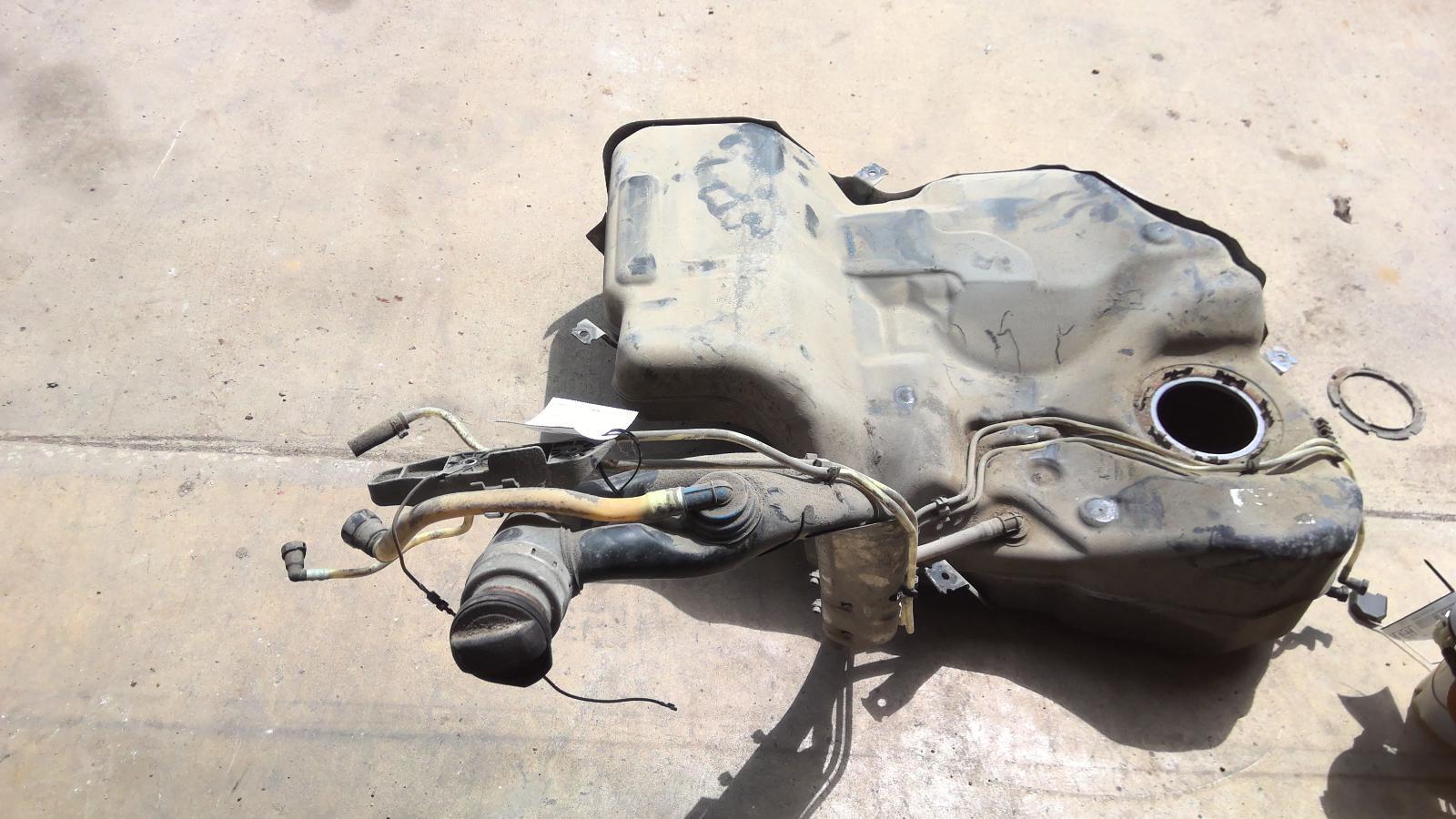 Used Fuel Tank fits: 2006 Volkswagen Passat FWD Grade A