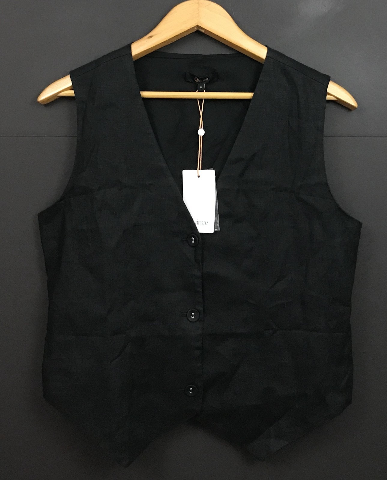 NWT Quince 100% European Linen Vest in Black Women\'s Size Small NWT Quince 100% European Linen Vest in Black Women\'s Size Small