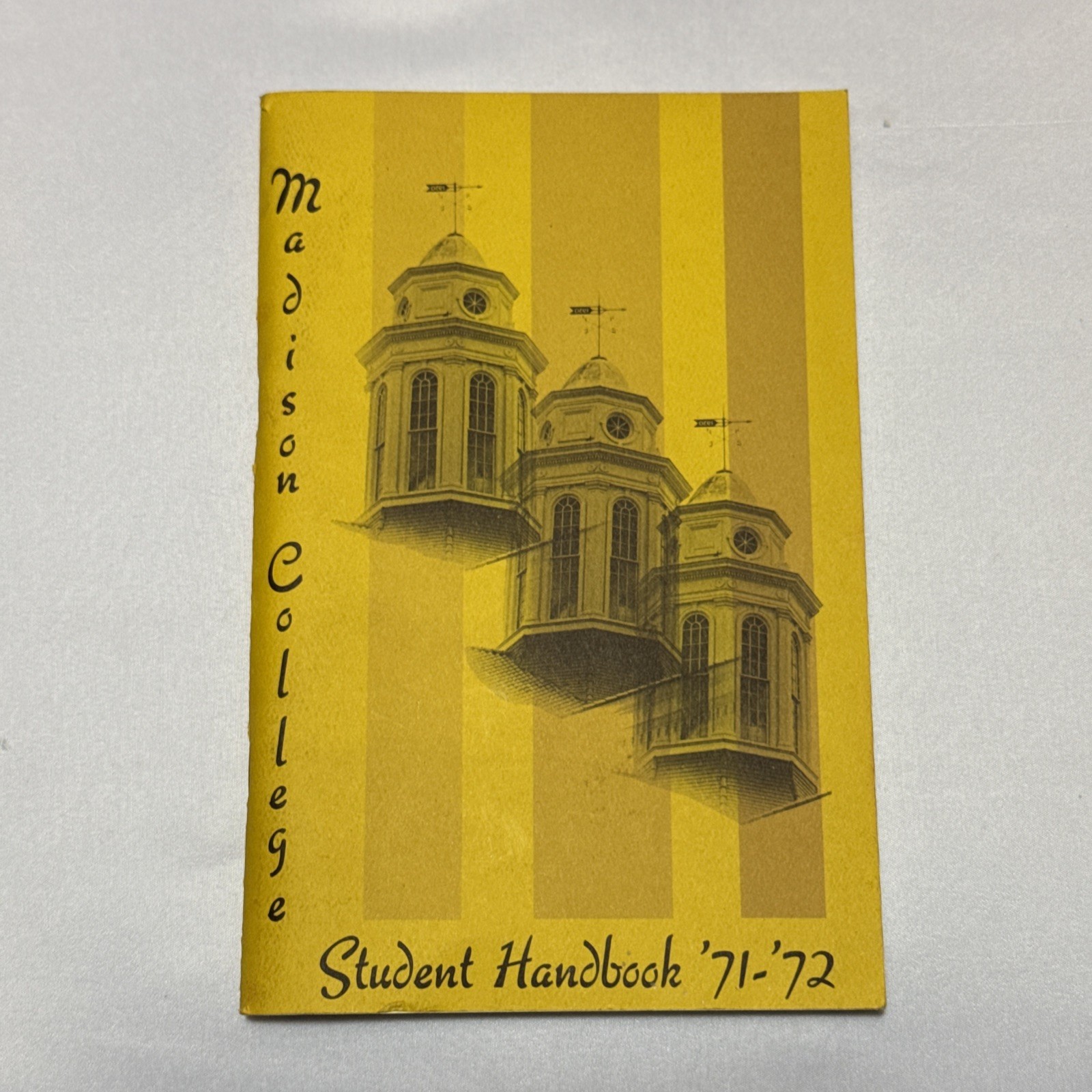 Vintage James Madison College student handbook 1971-1972 JMU Virginia School Vintage James Madison College student handbook 1971-1972 JMU Virginia School