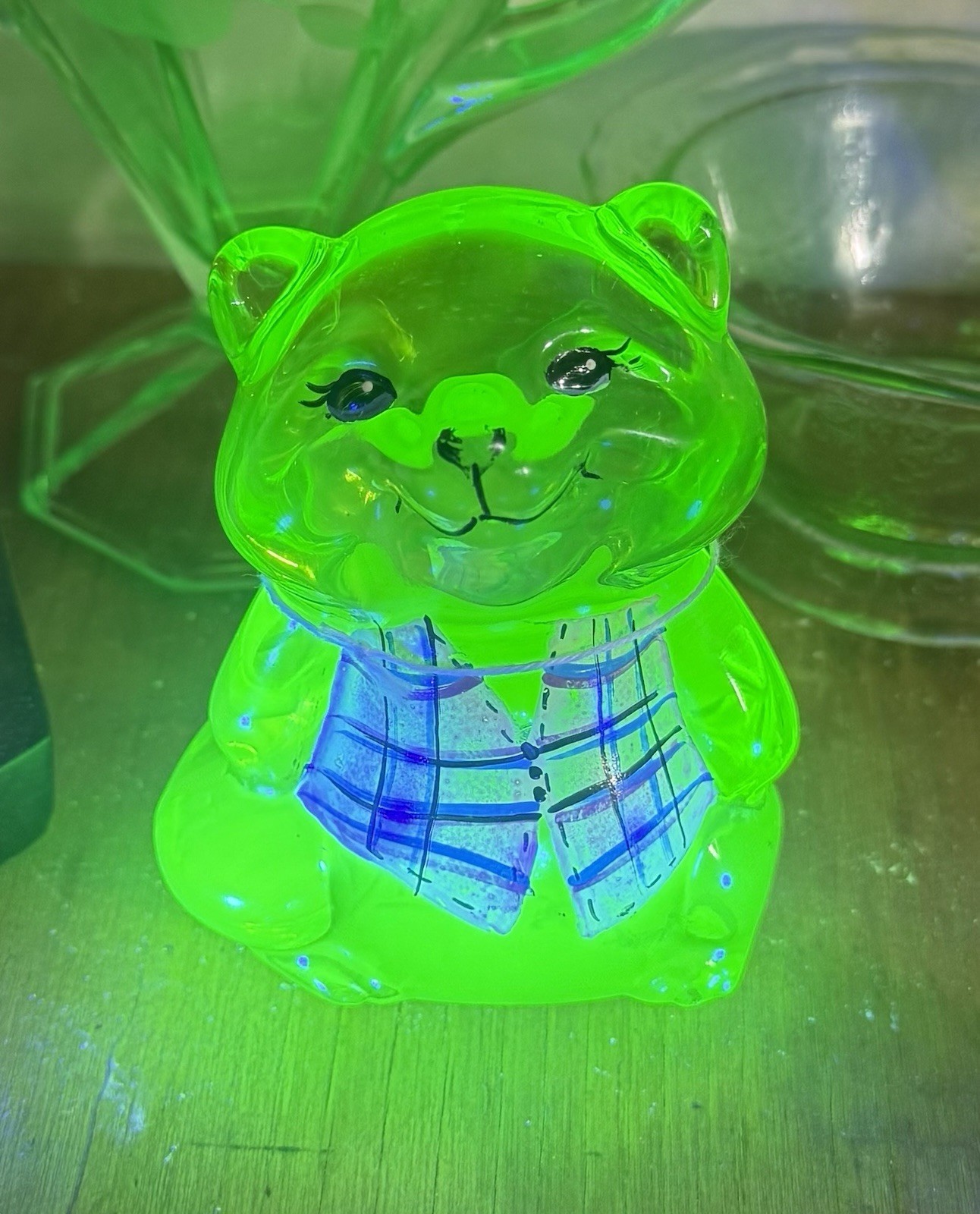 Rare Vintage Fenton Racoon. Rare Vintage Fenton Racoon.