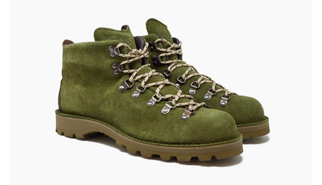 Danner x Todd Snyder Mountain Light Moss Gore-Tex Boots Men’s 10 EE Made USA Danner x Todd Snyder Mountain Light Moss Gore-Tex Boots Men’s 10 EE Made USA