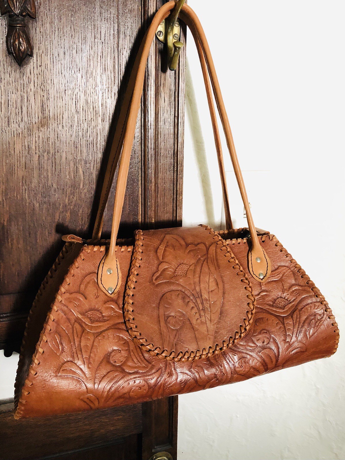 Vtg 60s-70s Tooled Leather Floral Bag Mexican Western Boho Floral Handbag *COOL*