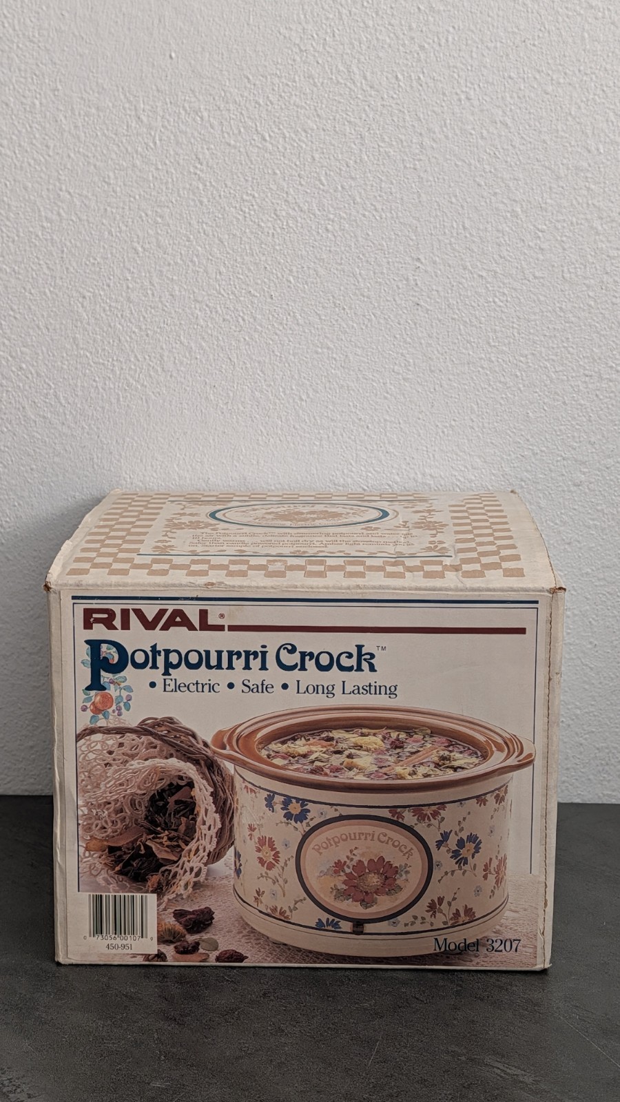 Vintage Rival Potpourri Crock Pot Model 3207 Floral Scent Warmer TESTED WORKING Vintage Rival Potpourri Crock Pot Model 3207 Floral Scent Warmer TESTED WORKING