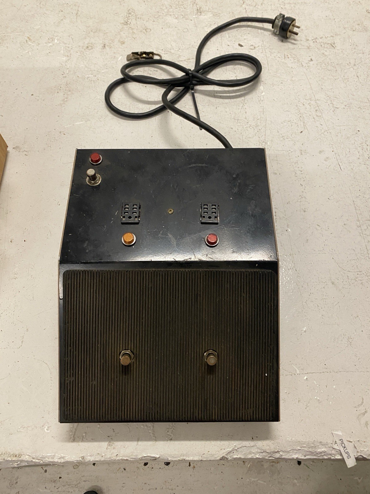 RARE Vintage Leslie Combo Pre-Amp II pedal