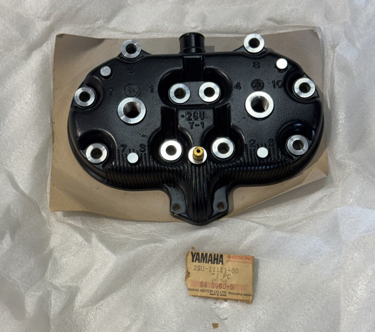New OEM Yamaha Genuine Cylinder Head 2GU-11111-00-00 YFZ350 Banshee