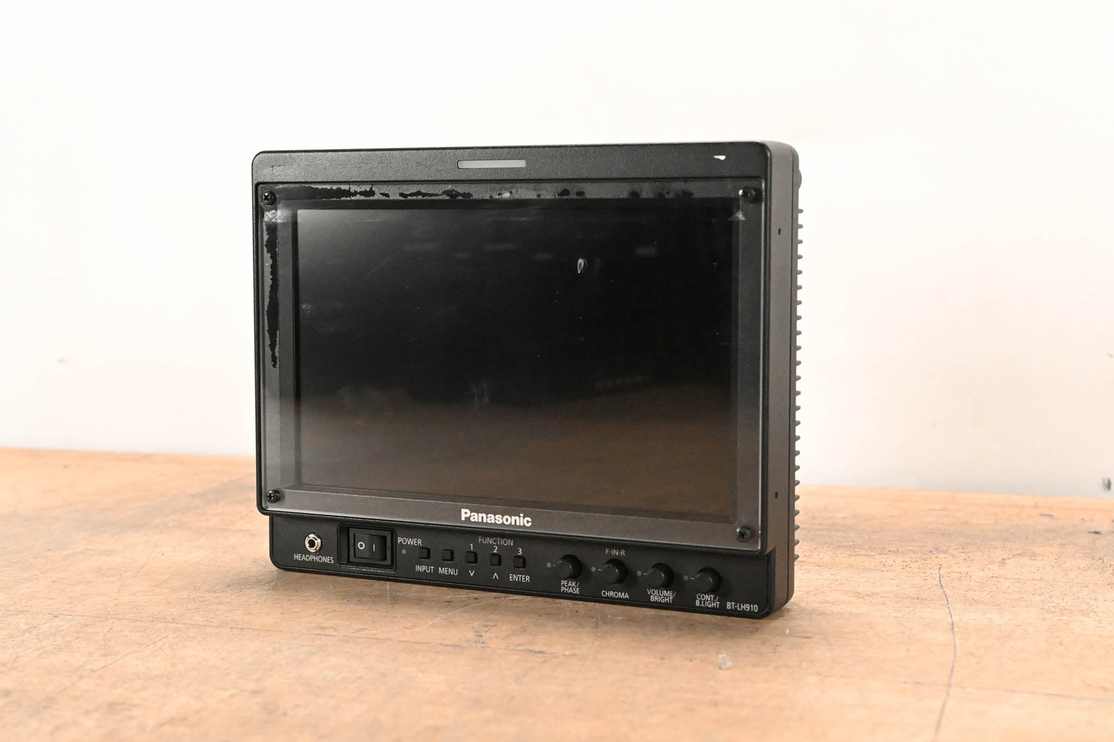 Panasonic BT-LH910G 9\