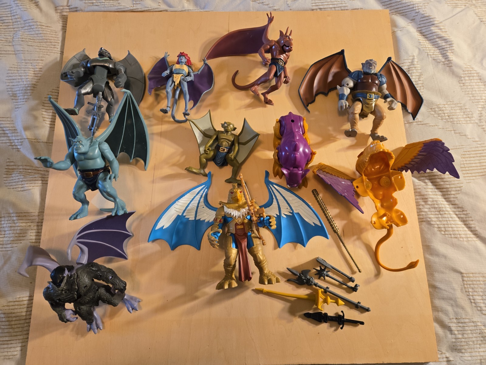 Vintage Kenner Gargoyles - Lot of 9 Figures Disney Missing Pieces Played Vintage Kenner Gargoyles - Lot of 9 Figures Disney Missing Pieces Played