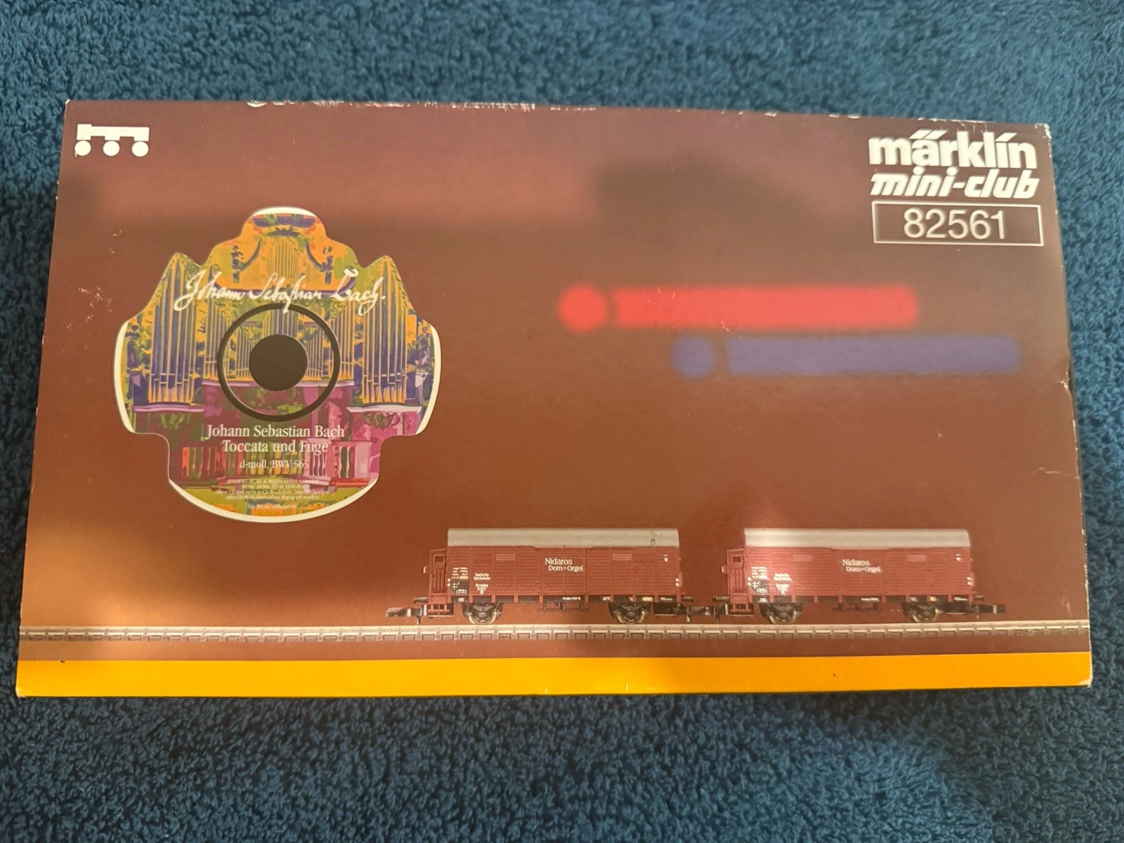 Marklin Mini-Club 82561, Two Freight Car Set w/CD; LOT 576 Marklin Mini-Club 82561, Two Freight Car Set w/CD; LOT 576