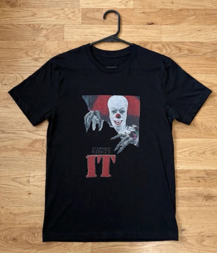 New w/tags Women's Vintage Style Horror Graphic T-Shirt Black Goth Movie Fan New w/tags Women's Vintage Style Horror Graphic T-Shirt Black Goth Movie Fan