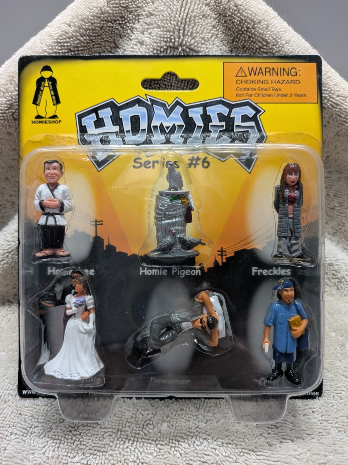 Homies Series 6 Figures: Home Lee, Homie Pigeon, Freckles, Romo & Julia, Dreamer Homies Series 6 Figures: Home Lee, Homie Pigeon, Freckles, Romo & Julia, Dreamer