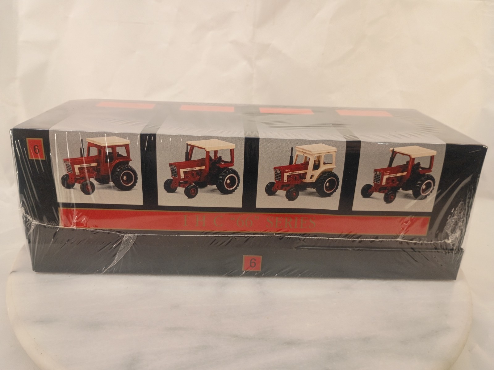 Ertl International Tractors 1/64 Scale IHC \