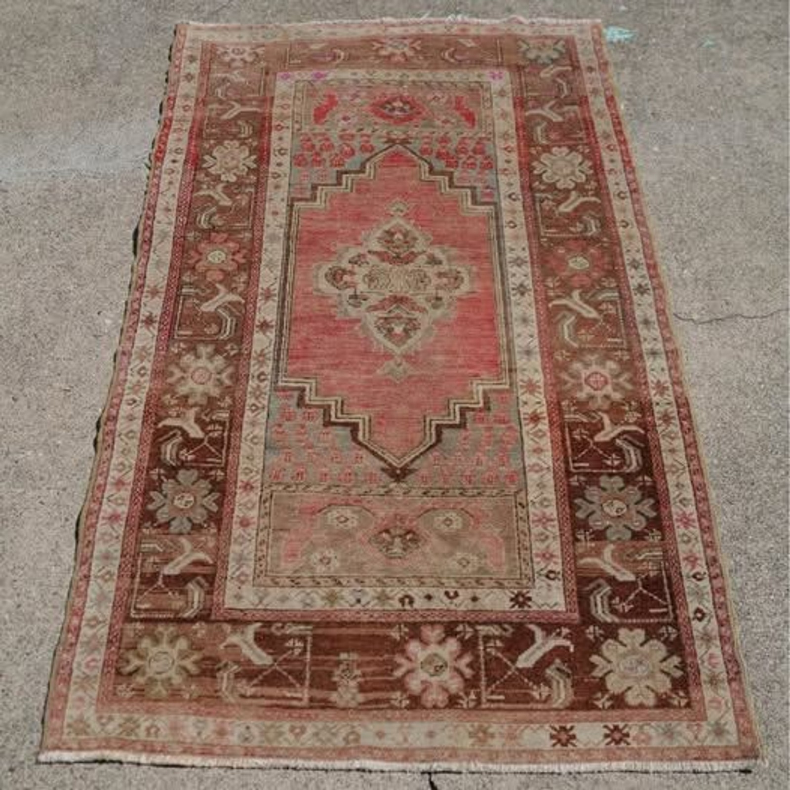 3’4 x 5’5 Vintage Turkish Handknotted Wool Rug 3’4 x 5’5 Vintage Turkish Handknotted Wool Rug