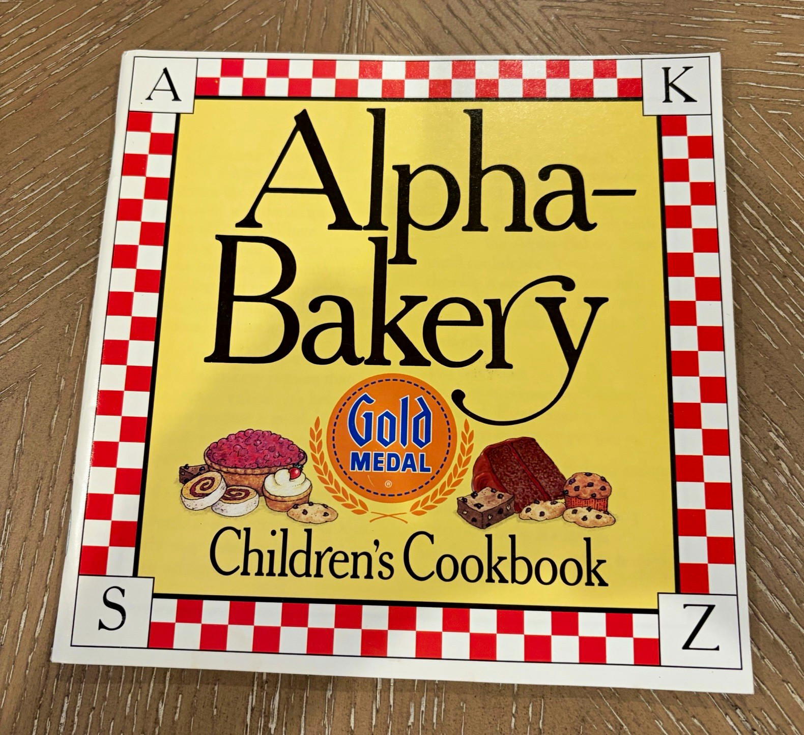 Vintage 1997 Alpha-Bakery Gold Medal Children’s Cookbook A-Z Recipes Kids Vintage 1997 Alpha-Bakery Gold Medal Children’s Cookbook A-Z Recipes Kids