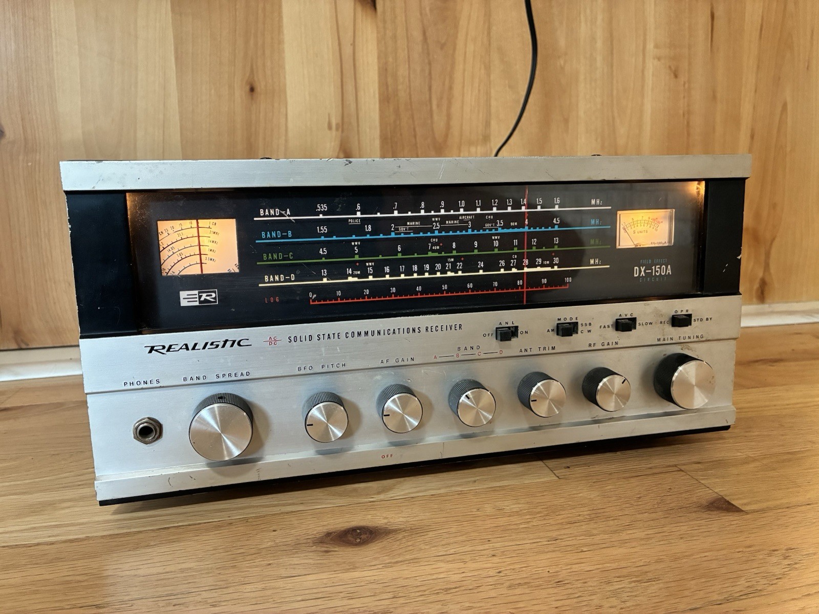 Vintage Realistic DX-150A Solid State Communications Receiver Japan TESTED READ