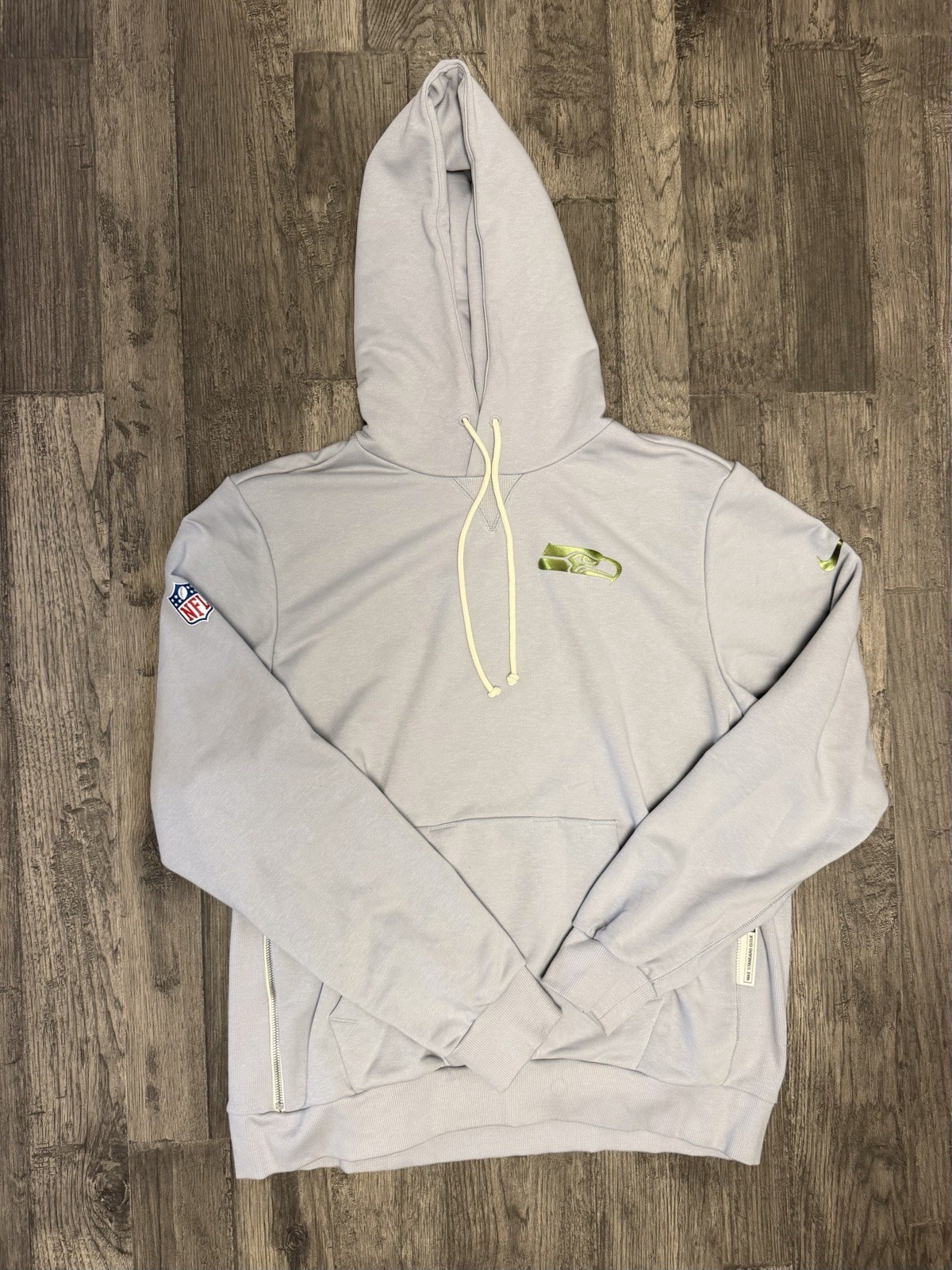 Seattle Seahawks Nike Rivalries Collection Hoodie NWT Size Men’s Large Seattle Seahawks Nike Rivalries Collection Hoodie NWT Size Men’s Large