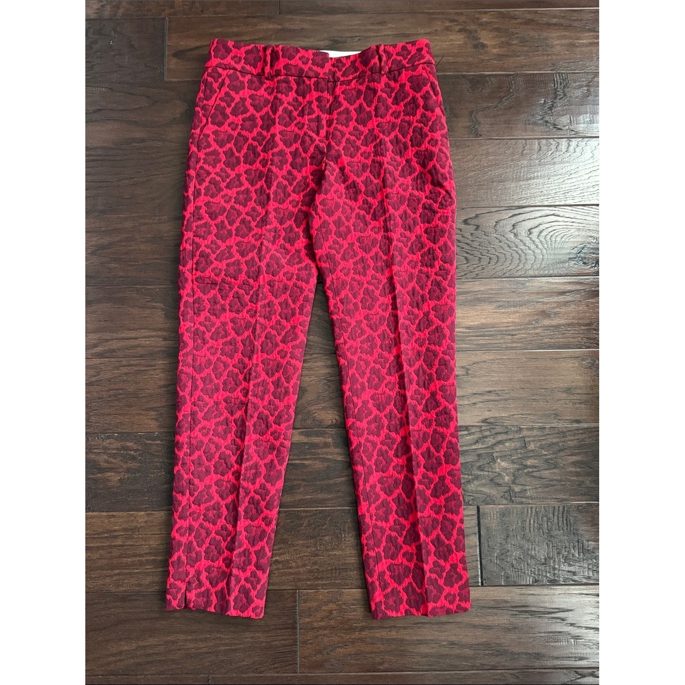 NWOT Talbots Hampshire Ankle Women\'s 4 Red Patterned Cropped Slim Pants NWOT Talbots Hampshire Ankle Women\'s 4 Red Patterned Cropped Slim Pants