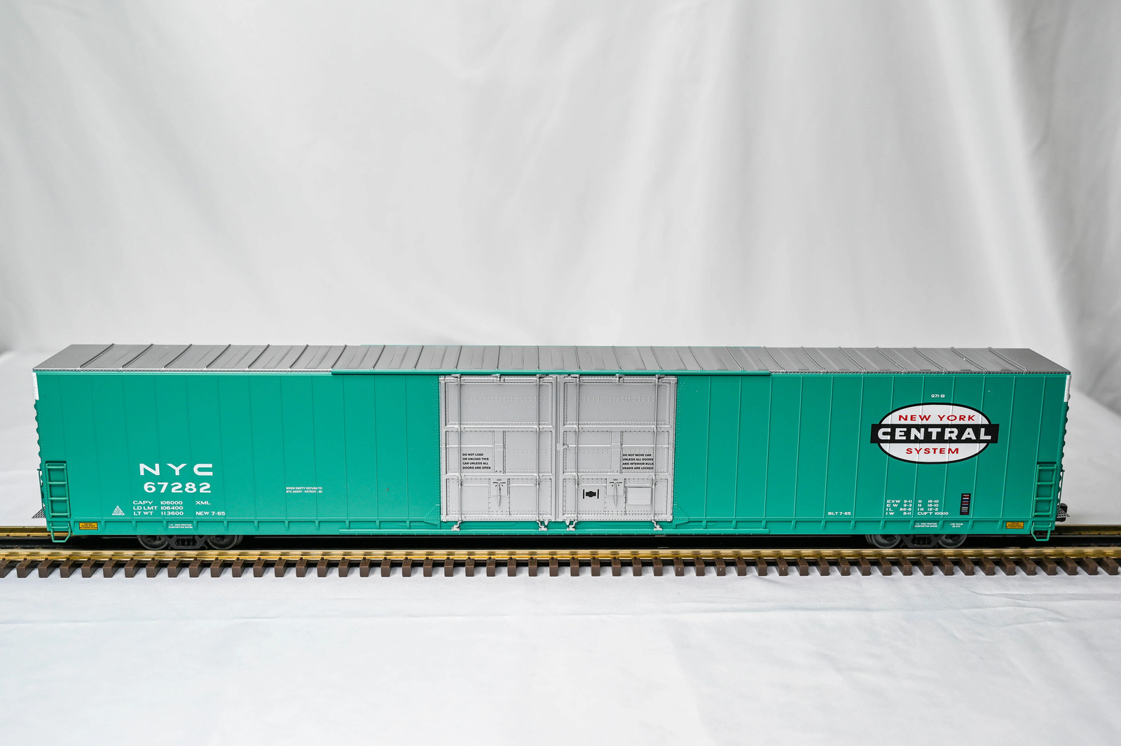 Lionel NYC 86\' Boxcar #67282 | O Gauge | 6-81712 Lionel NYC 86\' Boxcar #67282 | O Gauge | 6-81712