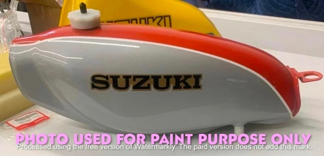 Suzuki RL250 Exacta 1974 Silver & Red Painted Steel Fuel Gas Petrol Tank +Cap