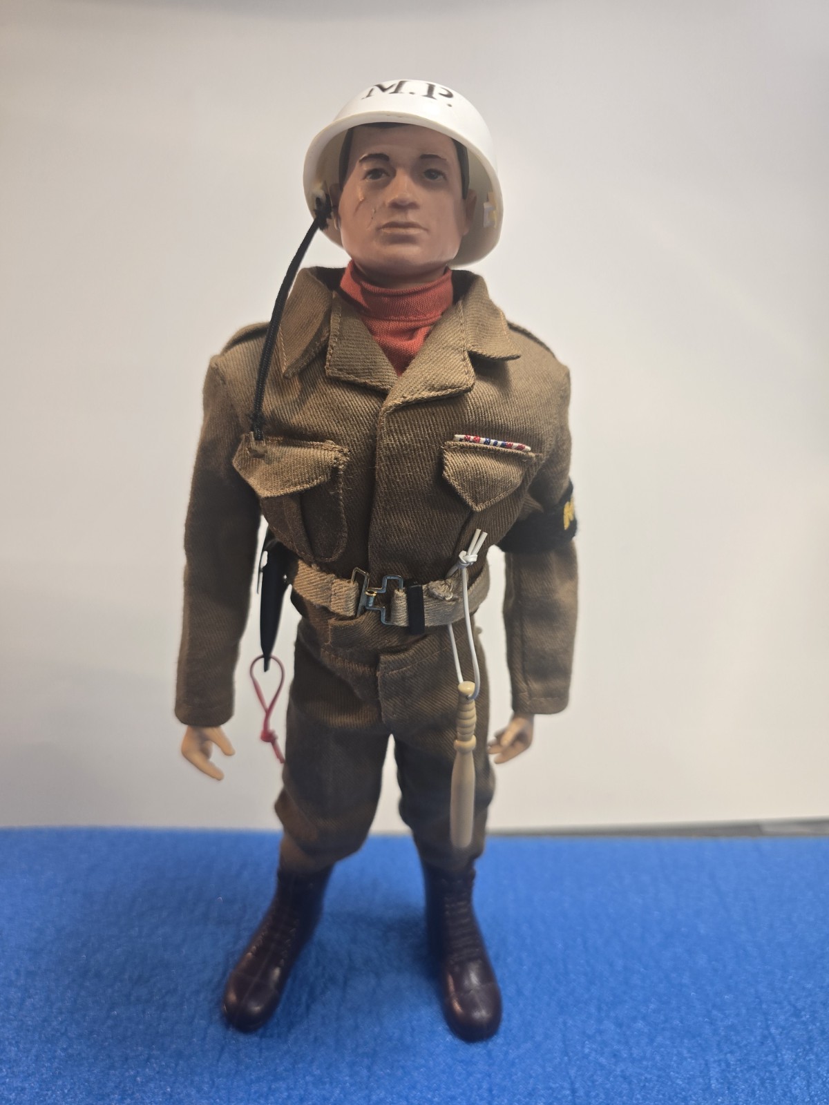 Vintage Hasbro Gi Joe Action Soldier - 1964 M.P. Military Police Figure (8)