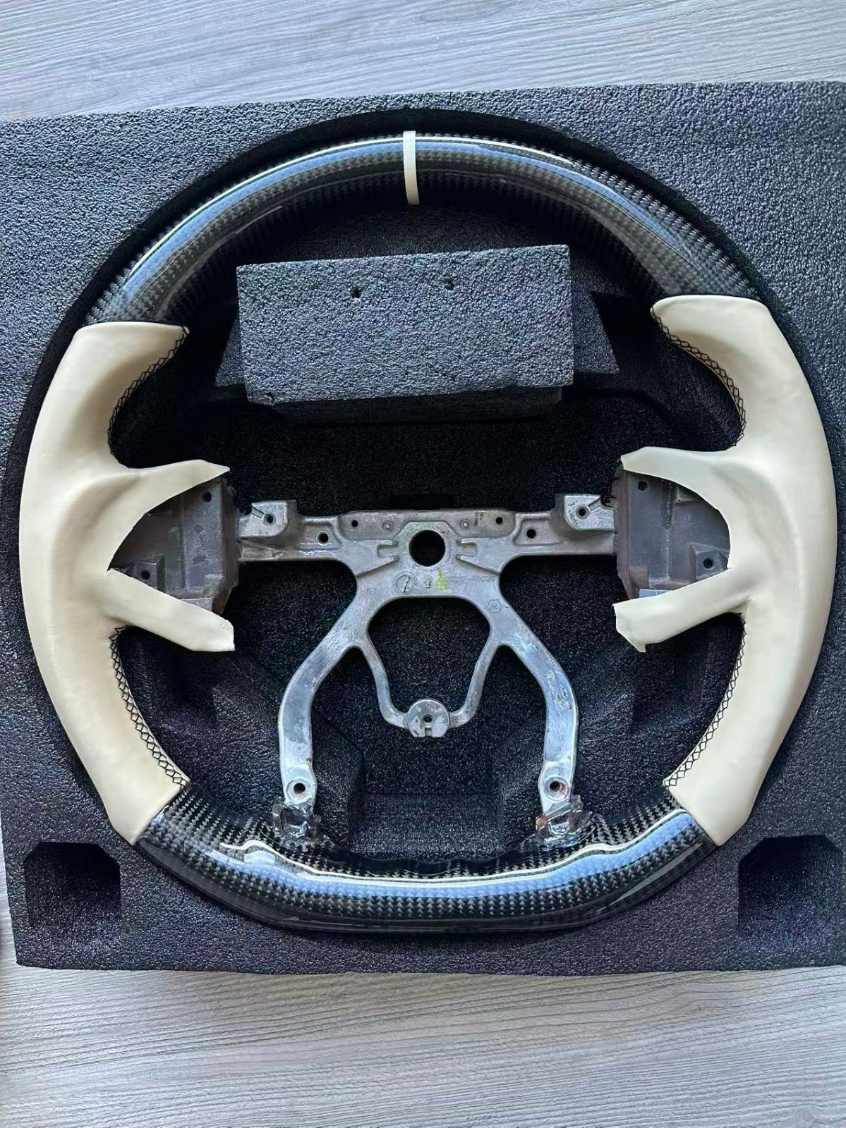 Carbon Fiber Steering Wheel Cadillac (15'-20') Escalade (13'-19') XTS (14'-16')