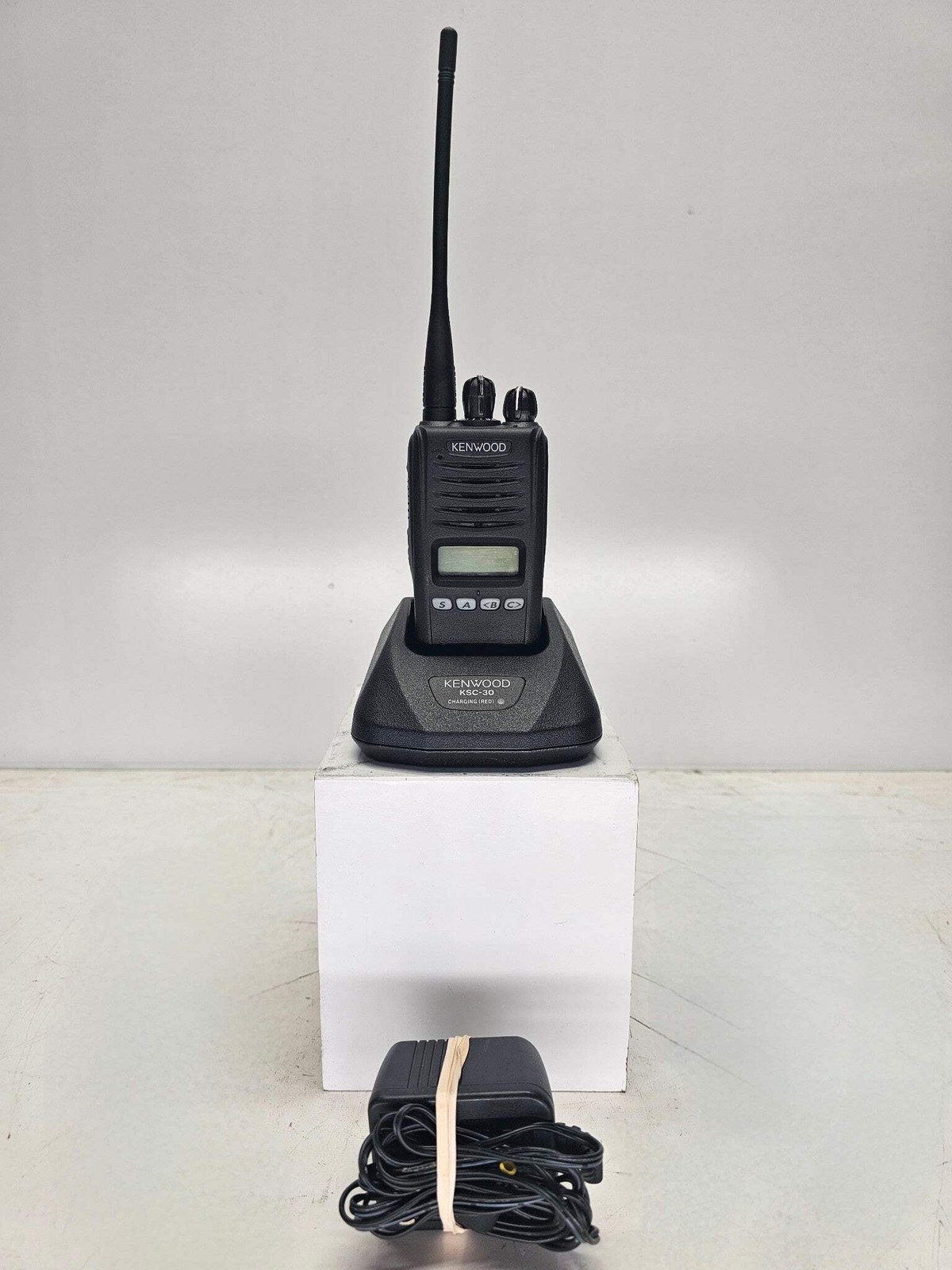 Kenwood NX320K2 NX-320K2 NEXEDGE UHF 450-520 MHz 260 Channel 5 Watt (LKP)