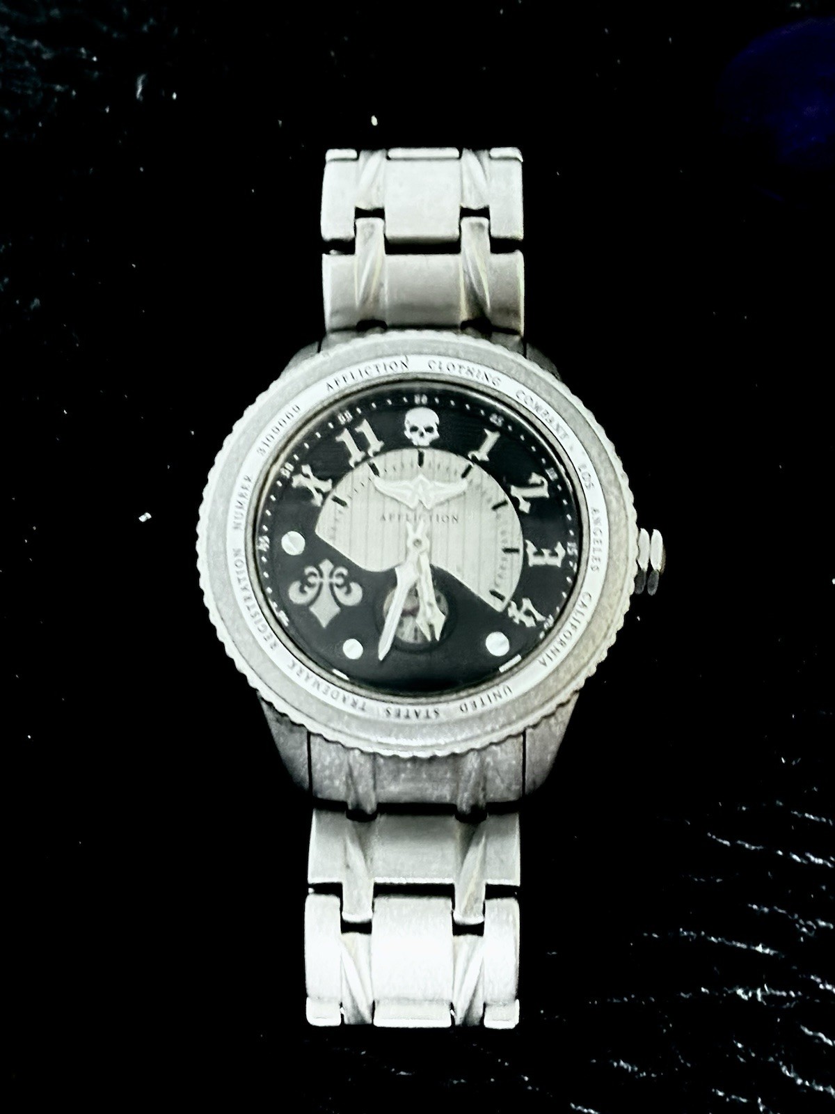 Insanely Rare Vintage Affliction Conquest Silver Glowing Dial Men\'s Watch Insanely Rare Vintage Affliction Conquest Silver Glowing Dial Men\'s Watch