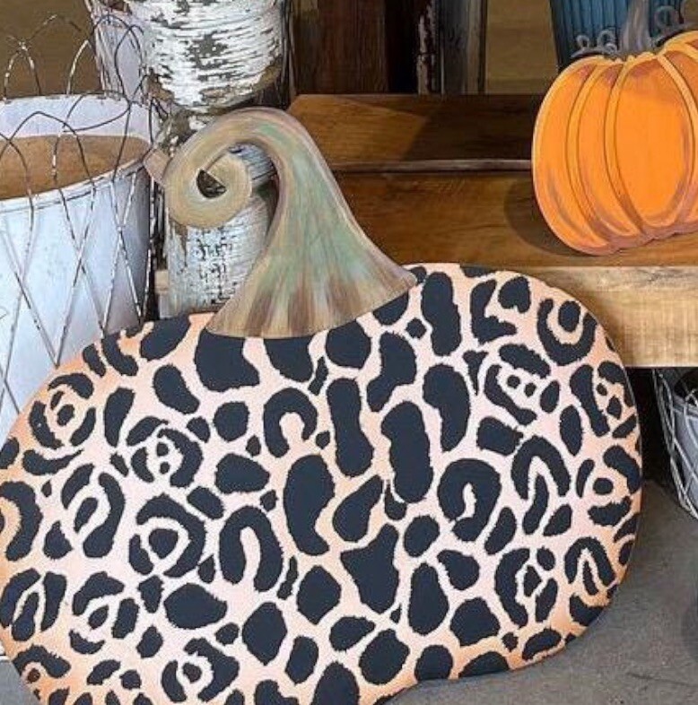 Pumpkin Large Leopard Metal Stake With Attached Metal Easel Roundtop Collection