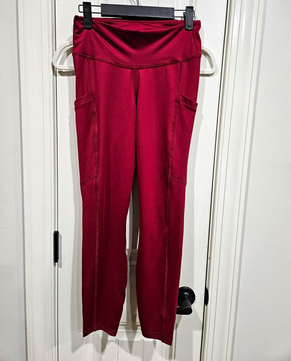 Fabletics Women’s Red Solid Ankle Leggings w/ Pockets Stretch Size M