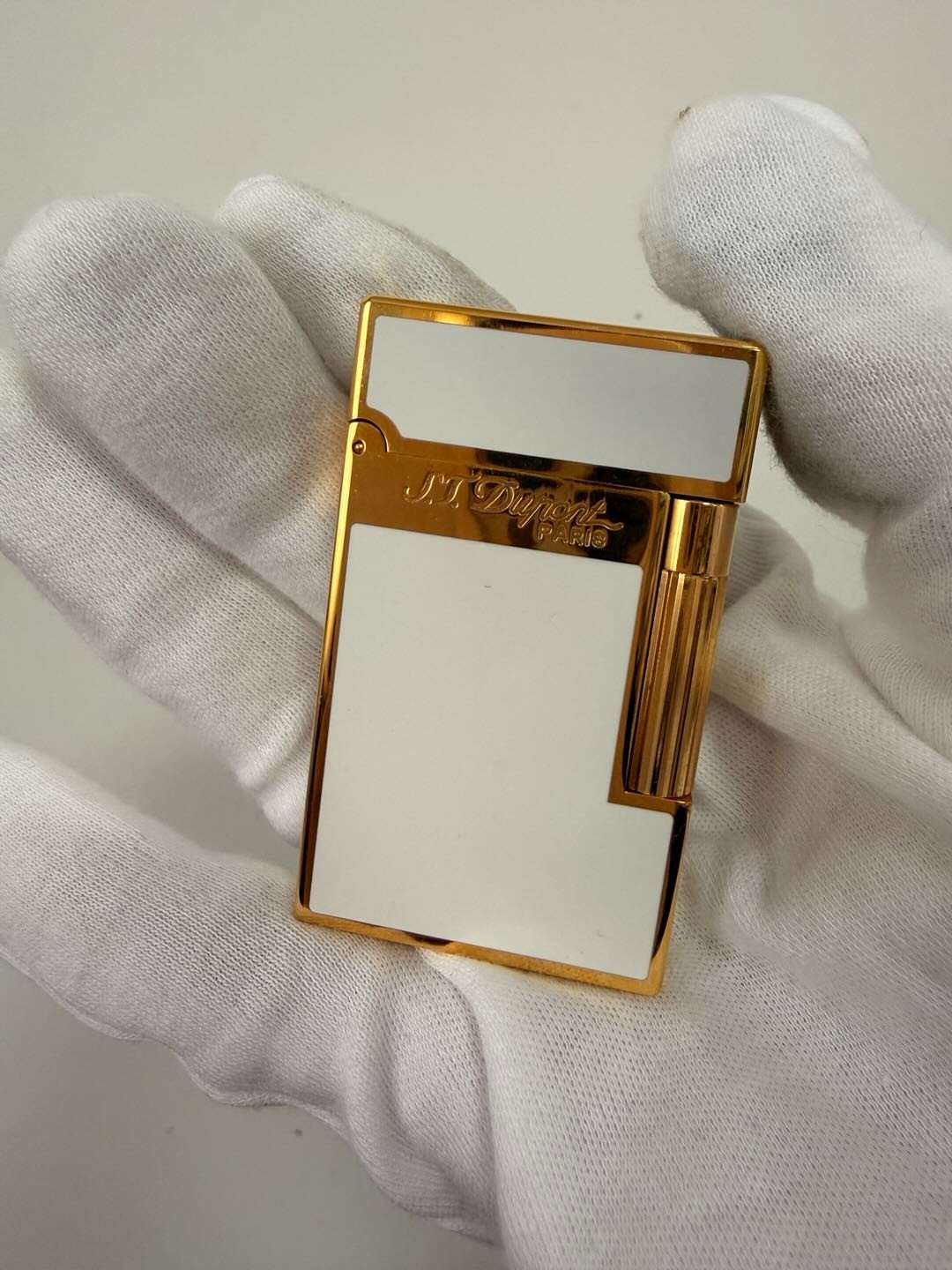 S.T. DUPONT Ligne 2 Single Flame white Lacquer vintage Lighter with gift box S.T. DUPONT Ligne 2 Single Flame white Lacquer vintage Lighter with gift box