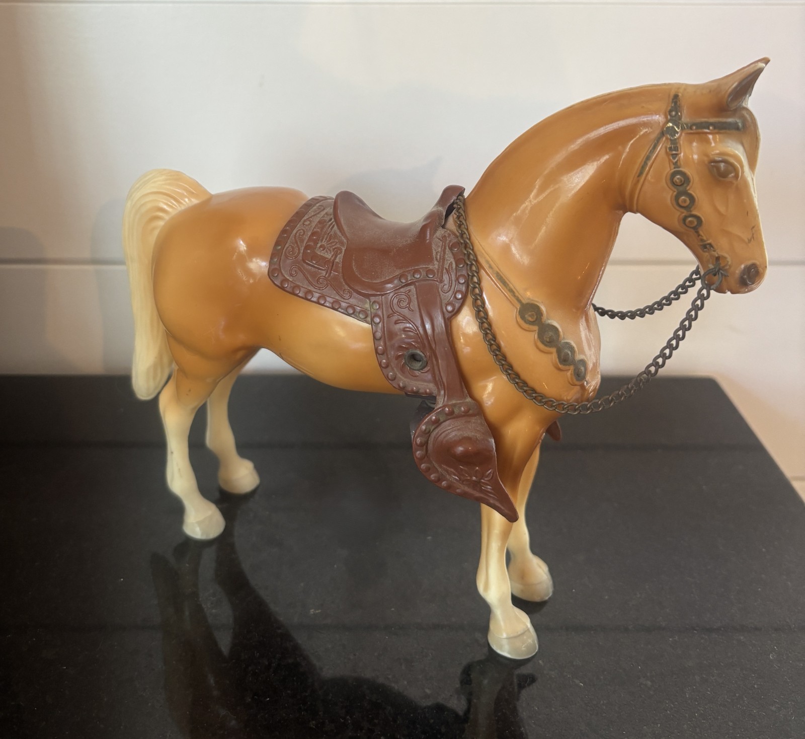 Vtg 60s Breyer Horse Glossy Bald Face PALOMINO Western Pony 7.5 Vtg 60s Breyer Horse Glossy Bald Face PALOMINO Western Pony 7.5