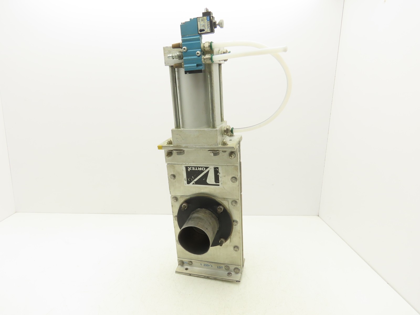 Salina Vortex HA03-HT3 Pneumatic Slide Knife Gate Valve 3