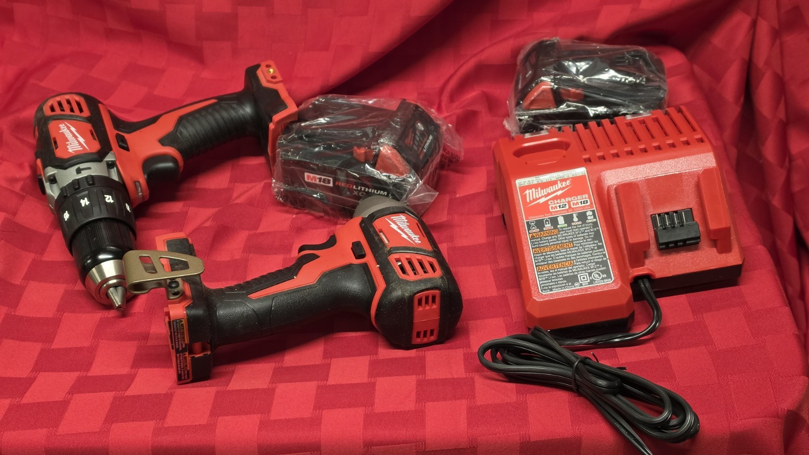 Milwaukee M18 2607-20 2656-20 Drill Impact Combo Kit 2x XC3.0 Batteries NEW