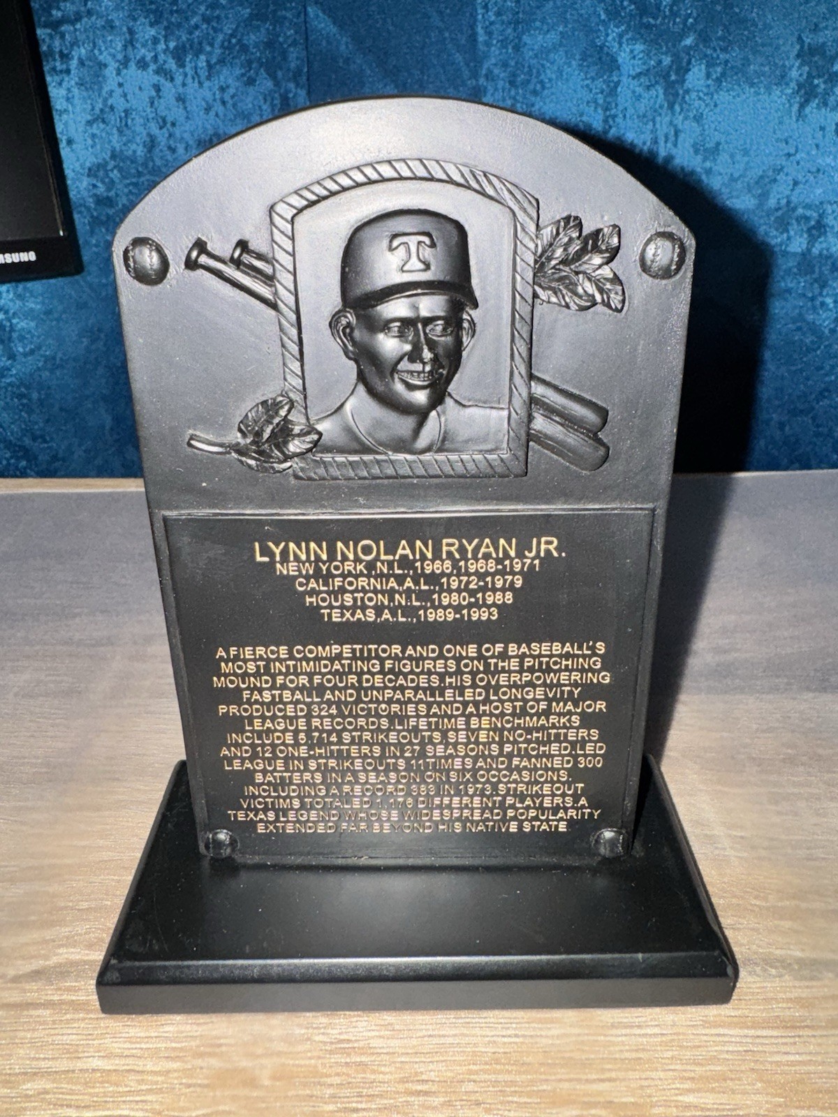 2009 Nolan Ryan Hall of Fame Plaque Corpus Christi Hooks Astros Giveaway RARE 2009 Nolan Ryan Hall of Fame Plaque Corpus Christi Hooks Astros Giveaway RARE