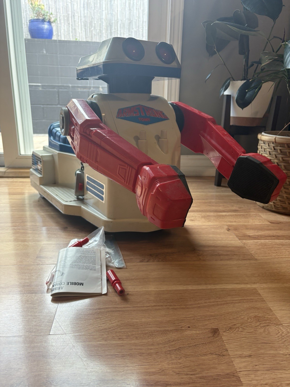 Vtg Tomy Armstrong Mobile Command Poweride Ride On Toy Robot Incomplete As-Is Vtg Tomy Armstrong Mobile Command Poweride Ride On Toy Robot Incomplete As-Is