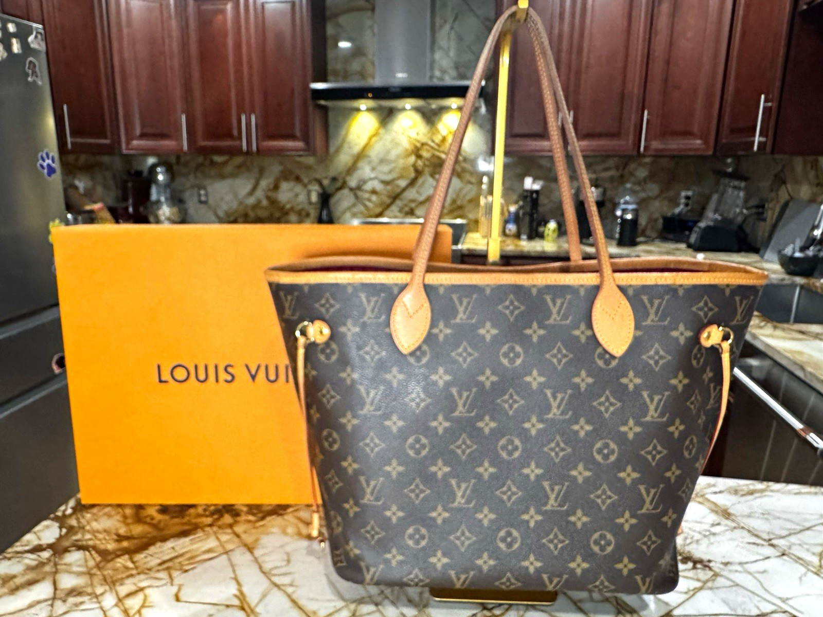 Louis Vuitton Monogram Tote Pivoine Lining w/Box & Dust Bag 2023 100% Authentic